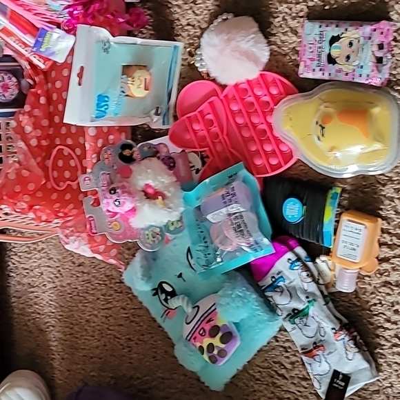 18 items gift basket 18 items gift basket 18 items gift basket 18 items gift bas - Picture 16 of 17